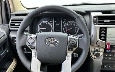 Toyota 4Runner V, 2023 год, 7 100 000 рублей, 10 фотография