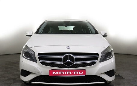 Mercedes-Benz A-Класс, 2013 год, 1 690 000 рублей, 2 фотография