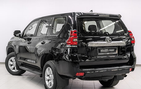 Toyota Land Cruiser Prado 150 рестайлинг 2, 2021 год, 5 860 000 рублей, 7 фотография