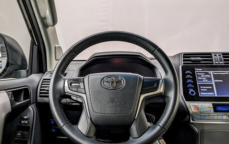 Toyota Land Cruiser Prado 150 рестайлинг 2, 2021 год, 5 860 000 рублей, 22 фотография