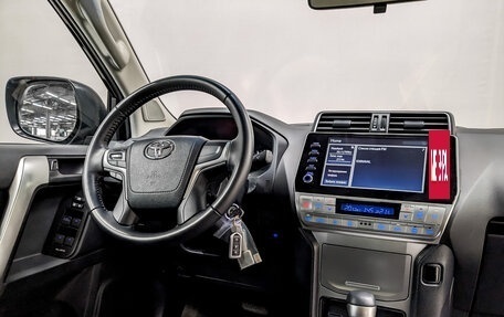 Toyota Land Cruiser Prado 150 рестайлинг 2, 2021 год, 5 860 000 рублей, 28 фотография