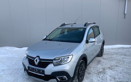 Renault Sandero II рестайлинг, 2019 год, 1 430 000 рублей, 3 фотография