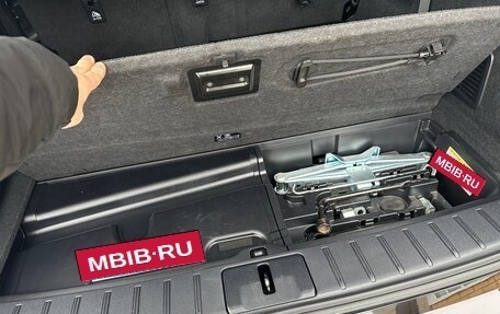 Lexus RX IV рестайлинг, 2019 год, 6 500 000 рублей, 12 фотография