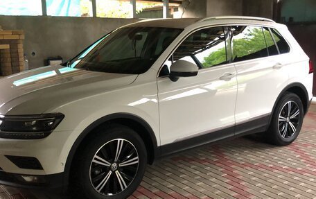 Volkswagen Tiguan II, 2018 год, 2 500 000 рублей, 7 фотография