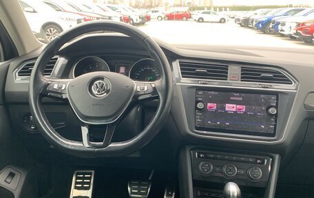 Volkswagen Tiguan II, 2018 год, 2 637 000 рублей, 12 фотография