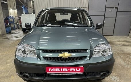 Chevrolet Niva I рестайлинг, 2015 год, 890 000 рублей, 2 фотография