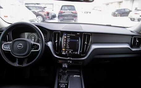 Volvo XC60 II, 2018 год, 3 300 000 рублей, 13 фотография