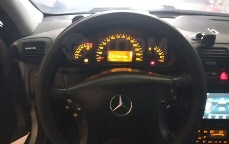 Mercedes-Benz C-Класс, 2000 год, 650 000 рублей, 4 фотография