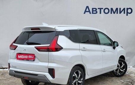 Mitsubishi Xpander, 2022 год, 2 400 000 рублей, 5 фотография