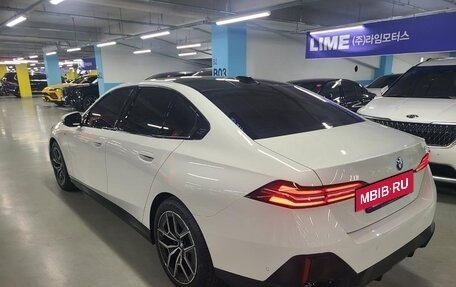 BMW 5 серия, 2023 год, 8 500 000 рублей, 6 фотография