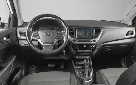Hyundai Solaris II рестайлинг, 2017 год, 1 649 000 рублей, 6 фотография