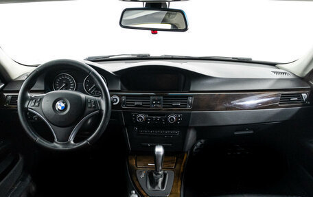 BMW 3 серия, 2011 год, 1 400 000 рублей, 13 фотография