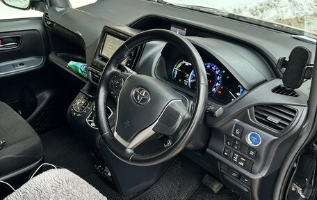 Toyota Voxy III, 2016 год, 1 900 000 рублей, 6 фотография