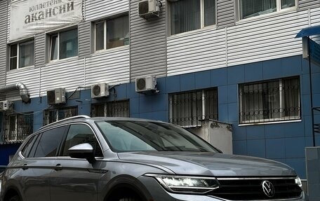 Volkswagen Tiguan II, 2022 год, 3 700 000 рублей, 8 фотография