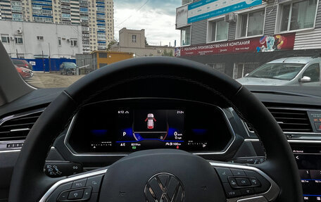 Volkswagen Tiguan II, 2022 год, 3 700 000 рублей, 13 фотография