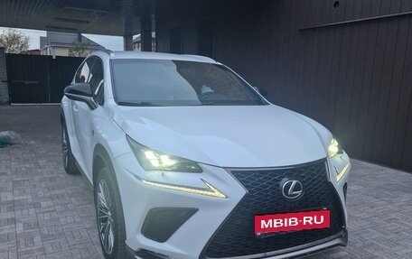 Lexus NX I, 2017 год, 4 250 000 рублей, 14 фотография