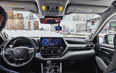 Toyota Highlander, 2021 год, 7 100 000 рублей, 5 фотография