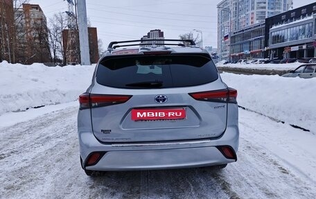 Toyota Highlander, 2021 год, 7 100 000 рублей, 2 фотография