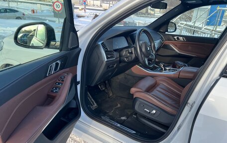 BMW X5, 2021 год, 8 980 000 рублей, 2 фотография