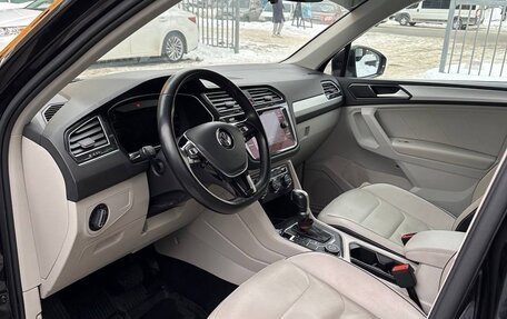 Volkswagen Tiguan II, 2018 год, 3 400 000 рублей, 8 фотография