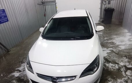 Opel Astra J, 2014 год, 1 080 000 рублей, 2 фотография