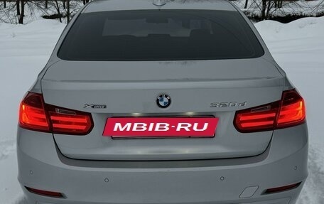 BMW 3 серия, 2013 год, 1 950 000 рублей, 3 фотография