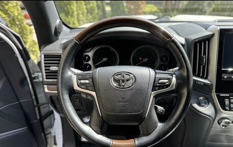 Toyota Land Cruiser 200, 2019 год, 8 850 000 рублей, 8 фотография