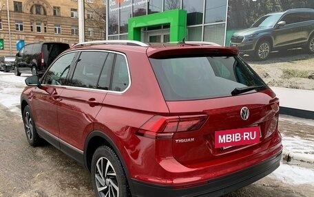 Volkswagen Tiguan II, 2018 год, 2 299 000 рублей, 10 фотография