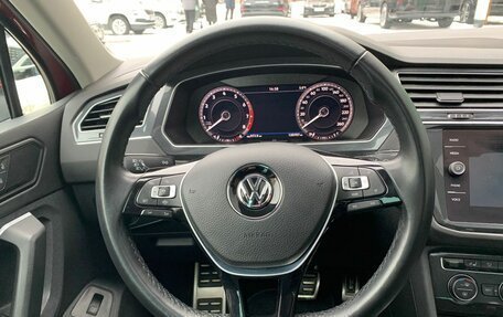 Volkswagen Tiguan II, 2018 год, 2 299 000 рублей, 19 фотография