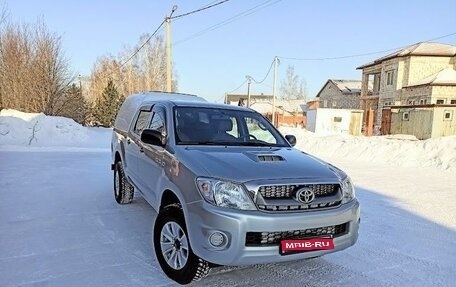 Toyota Hilux VII, 2011 год, 2 327 000 рублей, 1 фотография