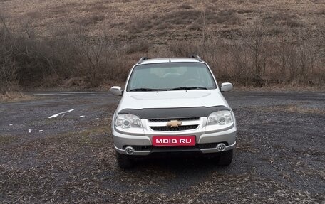 Chevrolet Niva I рестайлинг, 2011 год, 600 000 рублей, 2 фотография