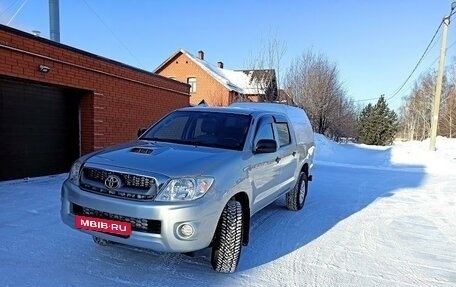 Toyota Hilux VII, 2011 год, 2 327 000 рублей, 3 фотография