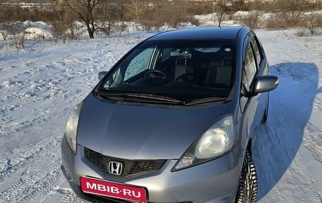 Honda Fit III, 2009 год, 745 000 рублей, 12 фотография