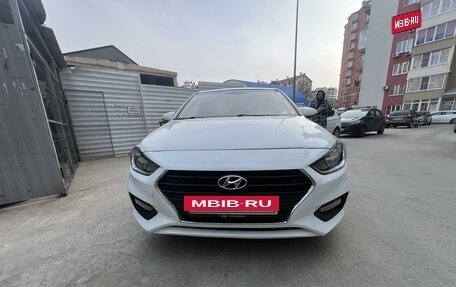 Hyundai Solaris II рестайлинг, 2017 год, 1 100 000 рублей, 11 фотография