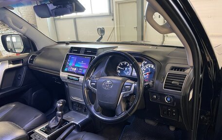 Toyota Land Cruiser Prado 150 рестайлинг 2, 2018 год, 3 850 000 рублей, 17 фотография