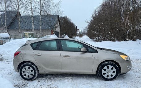 Opel Astra J, 2011 год, 820 000 рублей, 7 фотография