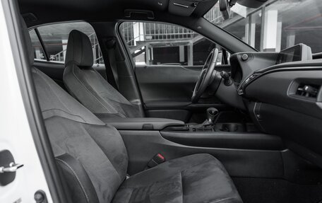 Lexus UX I, 2019 год, 3 070 000 рублей, 12 фотография