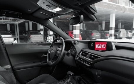 Lexus UX I, 2019 год, 3 070 000 рублей, 13 фотография