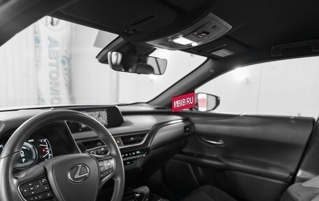 Lexus UX I, 2019 год, 3 070 000 рублей, 28 фотография