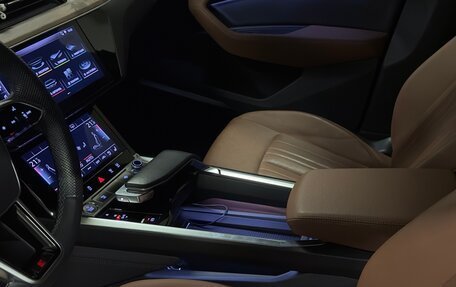 Audi e-tron I, 2019 год, 6 300 000 рублей, 8 фотография