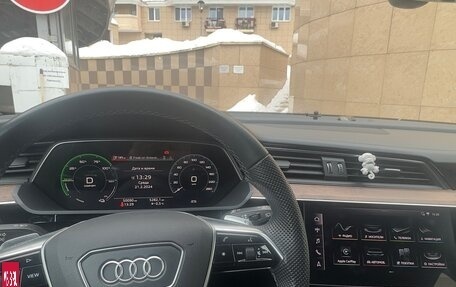 Audi e-tron I, 2019 год, 6 300 000 рублей, 7 фотография