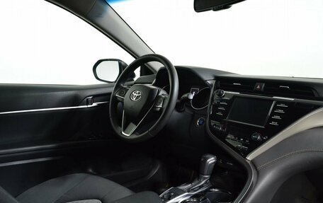 Toyota Camry, 2018 год, 2 299 900 рублей, 8 фотография