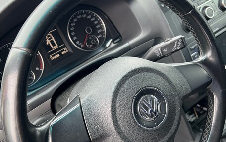 Volkswagen Touran III, 2011 год, 1 300 000 рублей, 7 фотография