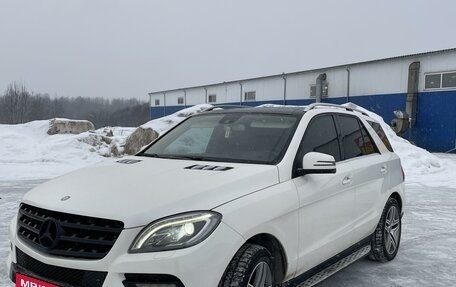Mercedes-Benz M-Класс, 2012 год, 3 000 000 рублей, 2 фотография