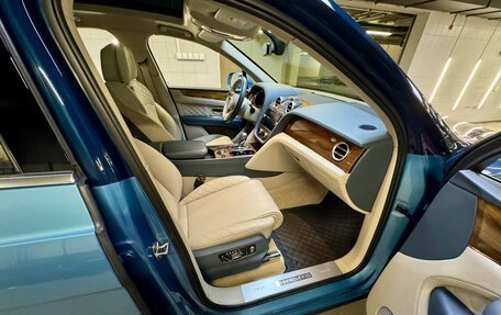 Bentley Bentayga I, 2019 год, 16 900 000 рублей, 16 фотография