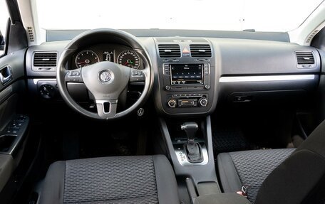 Volkswagen Jetta VI, 2010 год, 898 000 рублей, 6 фотография