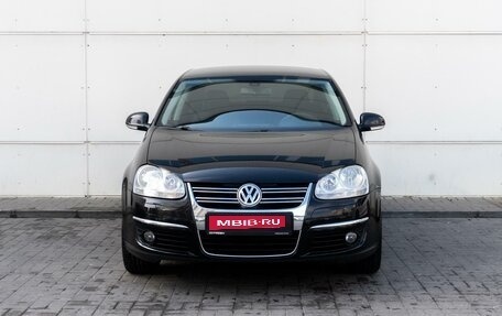 Volkswagen Jetta VI, 2010 год, 898 000 рублей, 3 фотография