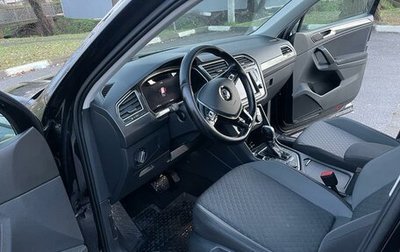 Volkswagen Tiguan II, 2017 год, 2 500 000 рублей, 1 фотография