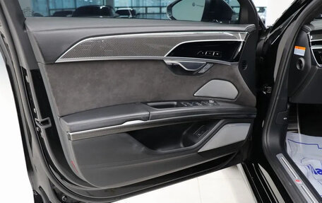 Audi S8, 2021 год, 10 800 000 рублей, 17 фотография