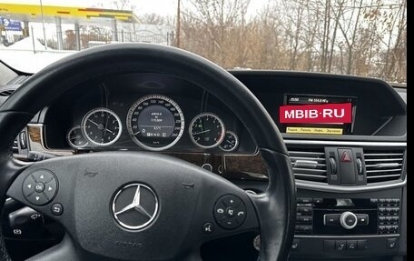 Mercedes-Benz E-Класс, 2010 год, 1 850 000 рублей, 2 фотография